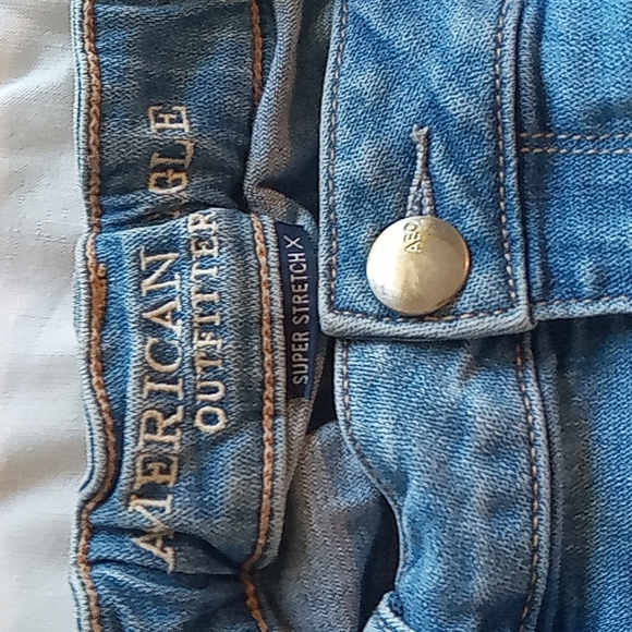 American Eagle Super Strech Skinny Ripped Jeans - Picture 4 of 7